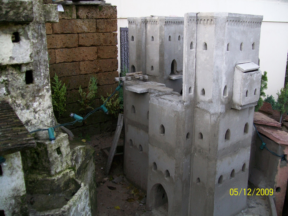 Figure 19. The new castle during its construction